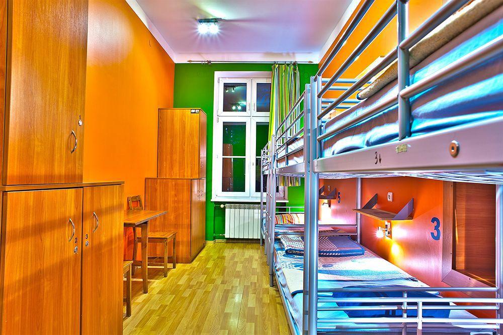 Nathan'S Villa Hostel Varşovia Exterior foto